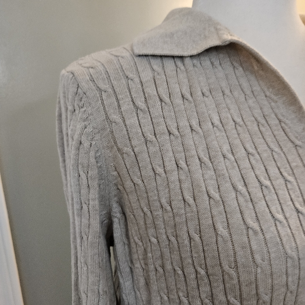Kim Rogers Women's Size Medium Classic Cable Knit Sweater in Beige Collar V-Neck - Picture 9 of 15